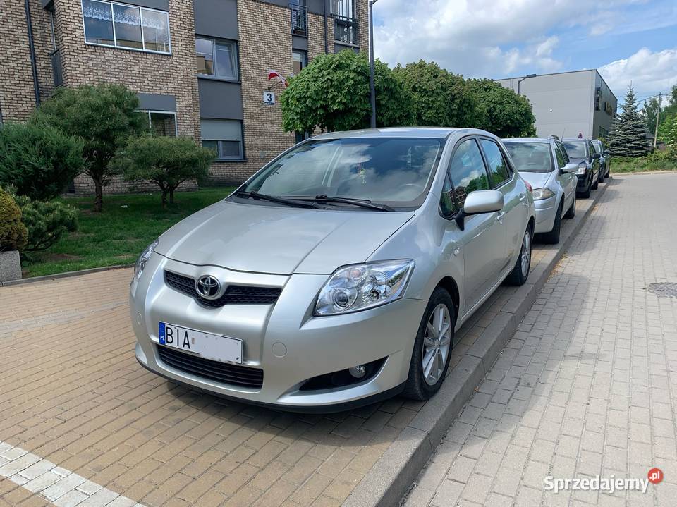 Toyota Auris 16 LPG 124 Białystok