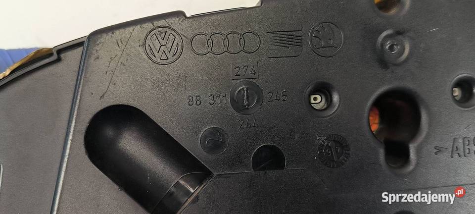 LICZNIK ZEGAR AUDI A4 B5 8D0919861A osobowe Lipno