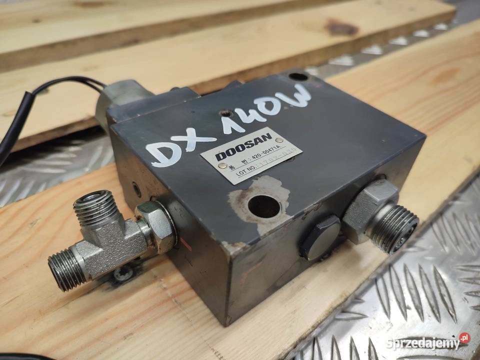 Blok hydrauliczny DOOSAN DX 140 W 1702030 Wilkowo