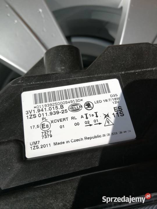 Lampa lewa skoda superb III 2018 osobowe Gilowice