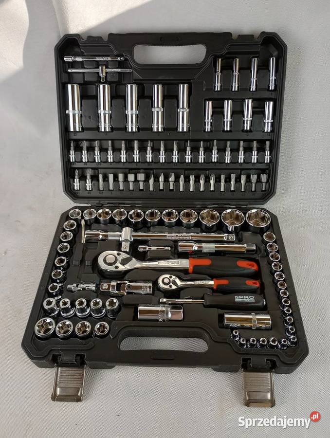 Zestaw kluczy nasadowych z grzechotkami i 108 nieuszkodzony Józefin