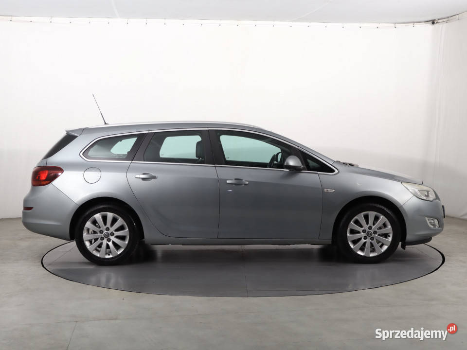 Opel Astra 17 CDTI czujnik deszczu