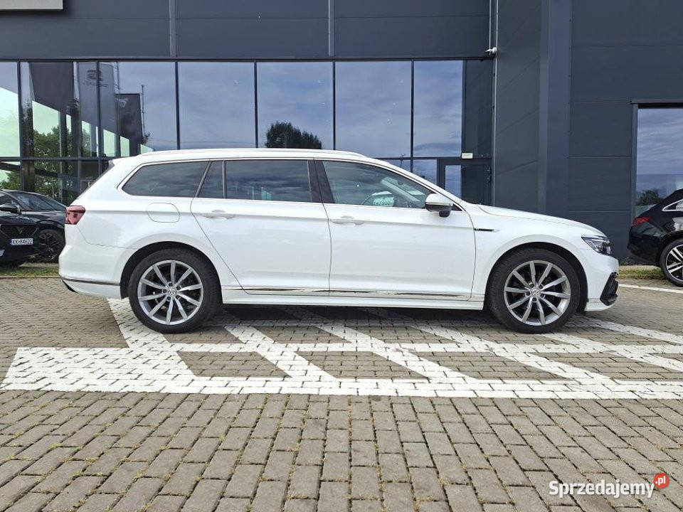 Volkswagen Passat 2020r FV23 ASO Alcantara Passat Kraków