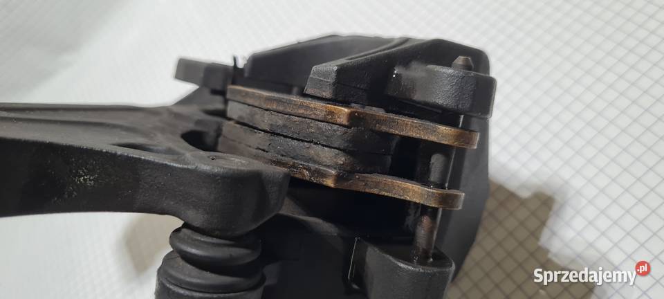 Suzuki GSR 600 zacisk tył klocki Warszawa sprzedam