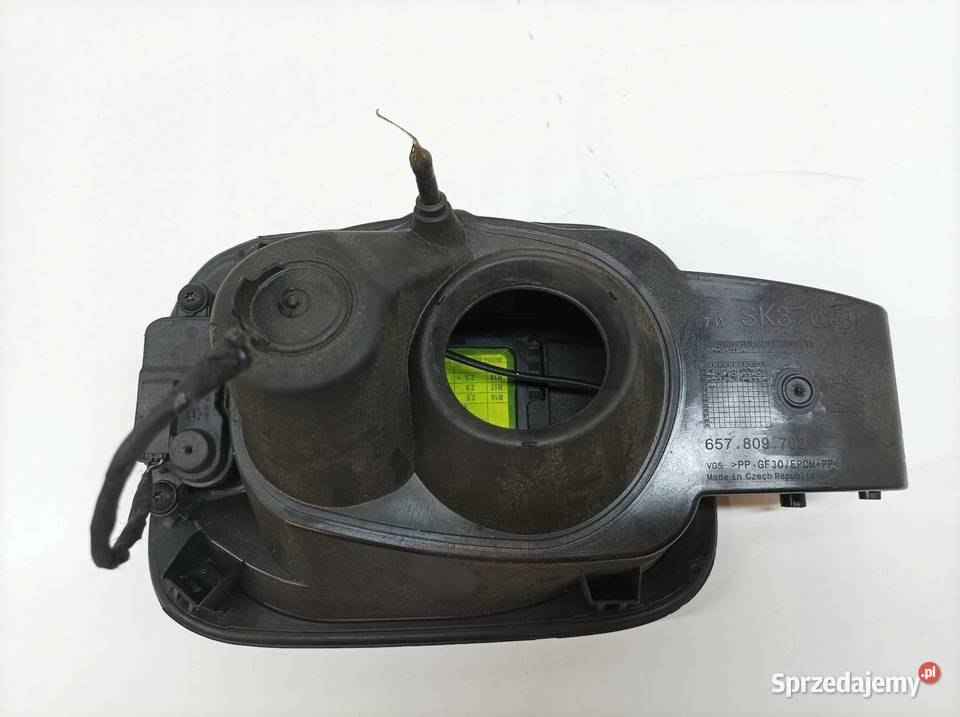 KLAPKA WLEWU PALIWA 657809702 Skoda Kamiq I 2019