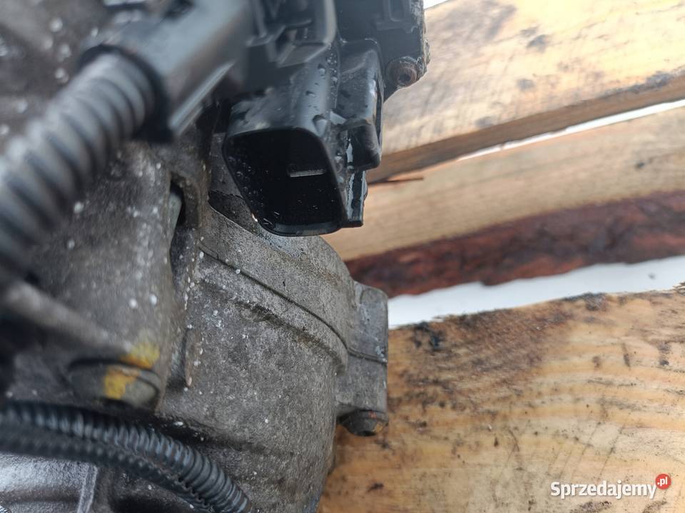 Volvo V40 II MAGLOWNICA przekładnia kierownicza Janów