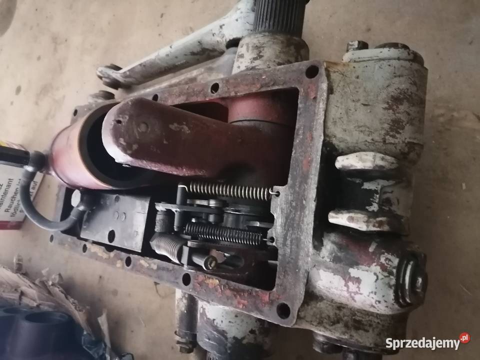 Plecak pokrywa podnośnika ursus 360 355 Kielce sprzedam