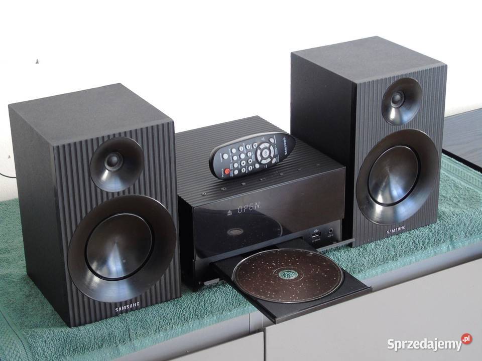 Wieża Samsung pilot USB mp3 BT CD RDS AUX kol Jasło