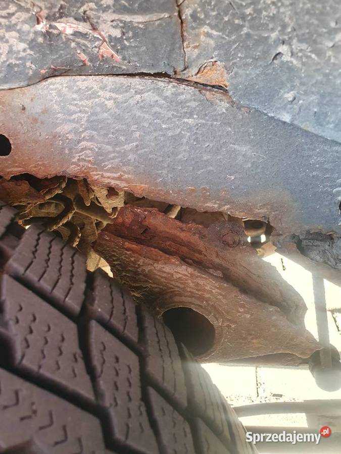 Nissan Terrano 2 27 TD krótki w całości na Terrano Suwałki sprzedam