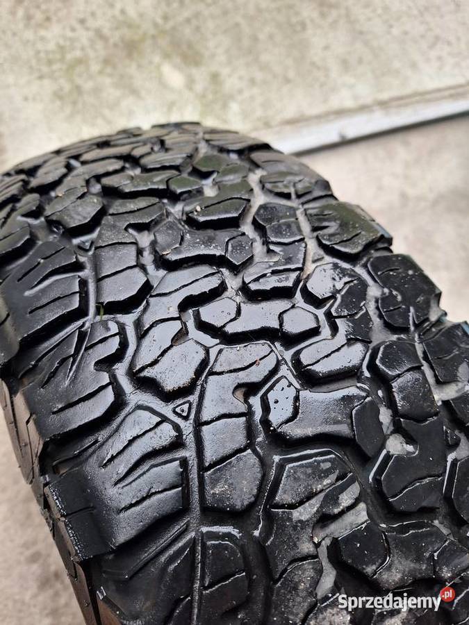 Koła Toyota Hilux 15 z oponami Strykowo