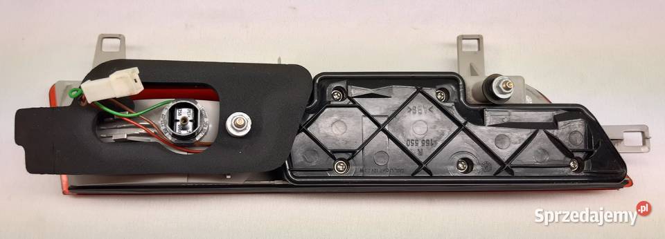 LAMPA PRAWY TYŁ W KLAPĘ BMW 7 E65 8379690 lampy tylne Mielęcin