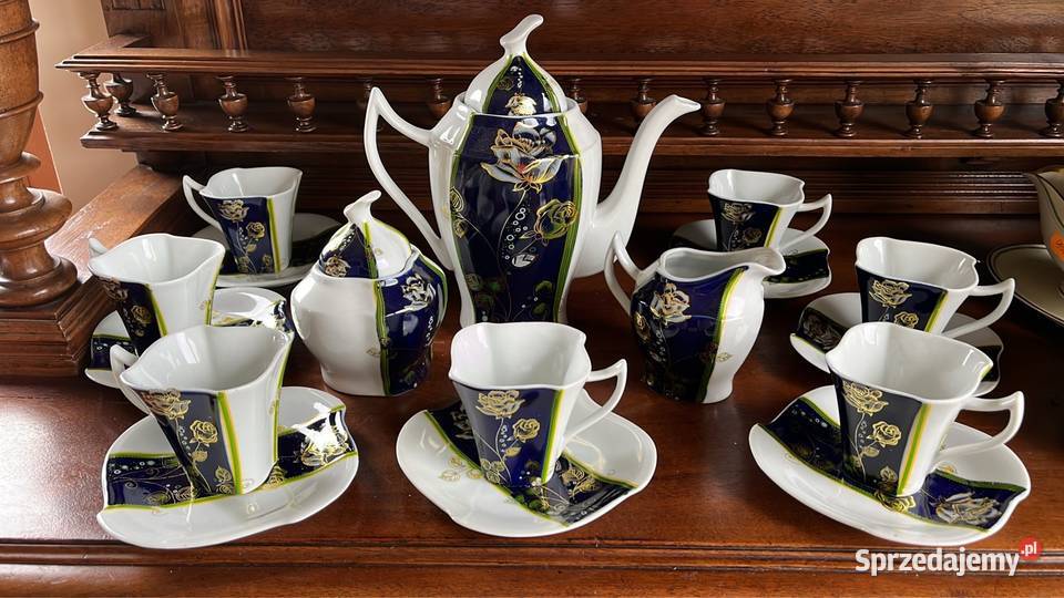 Dzbanek cukiernica i mlecznik Z kobaltem róże Porcelana i szkło Gdańsk