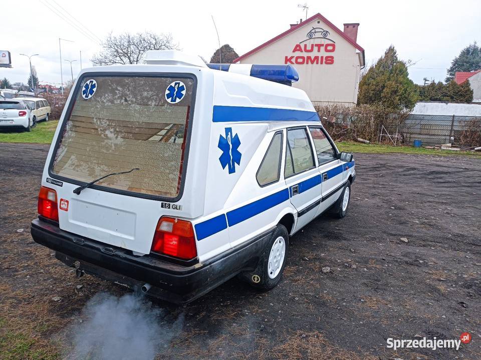 Polonez karetka pogotowia