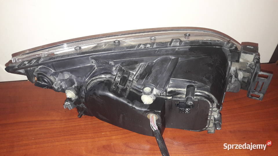 Reflektory ksenonowe Ford Mondeo MK 3 Głuchołazy