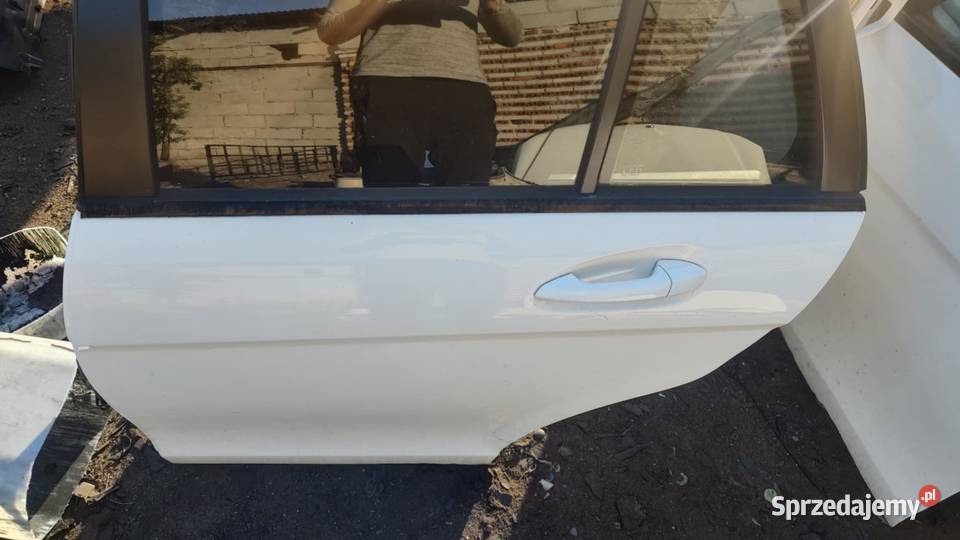 Drzwi lewe prawe przód tył Mercedes w204 lift Motoryzacja Książ Wielkopolski