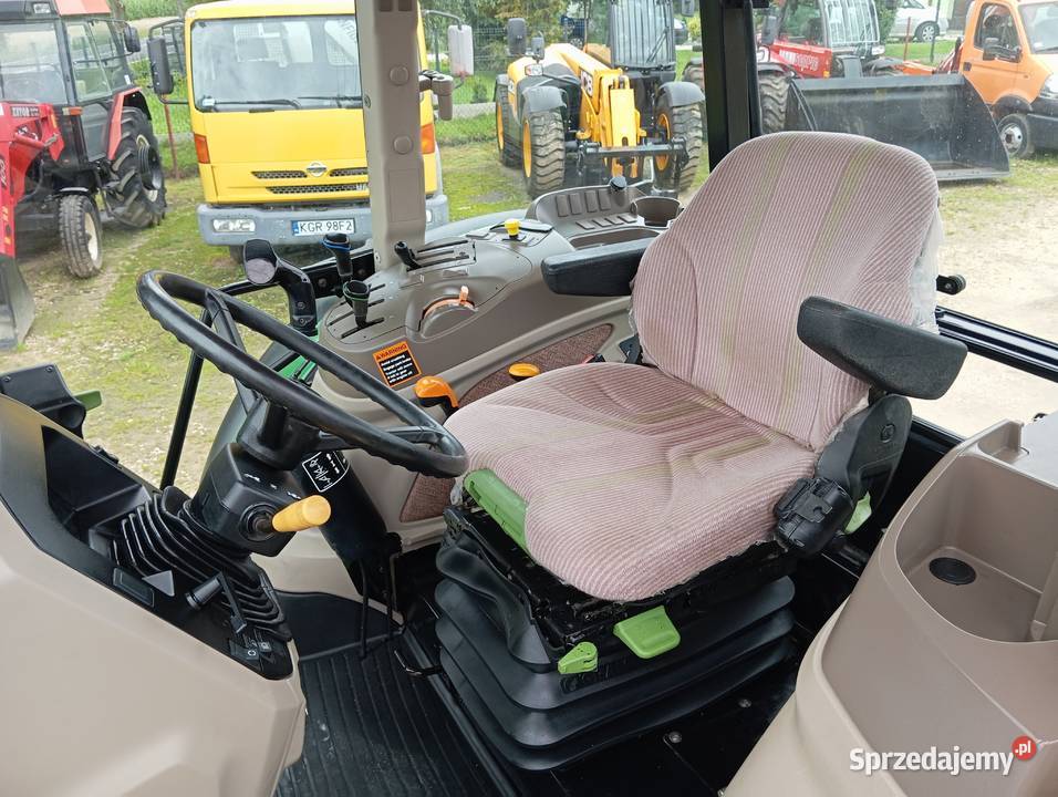 JOHN DEERE 6115 D Racławice