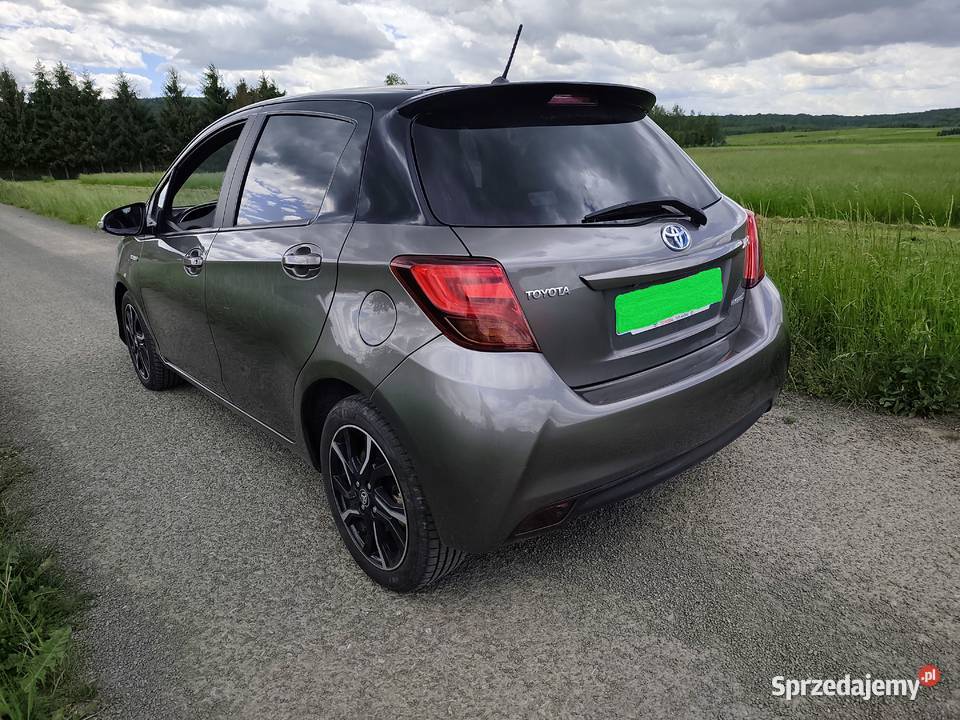 TOYOTA YARIS 15i HYBRID Kostarowce