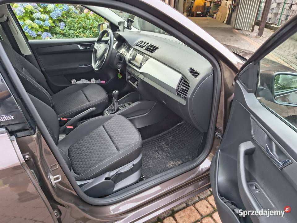 Skoda Fabia 90 Rok produkcji 2015 Staniątki