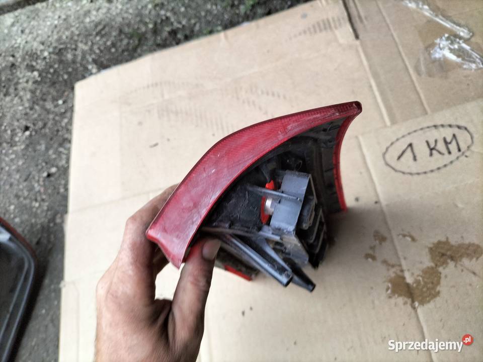 LAMPA TYŁ TYLNA LEWA REFLEKTOR OPEL OMEGA B