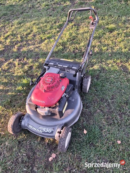 Uszkodzona kosiarka Honda HRD536C