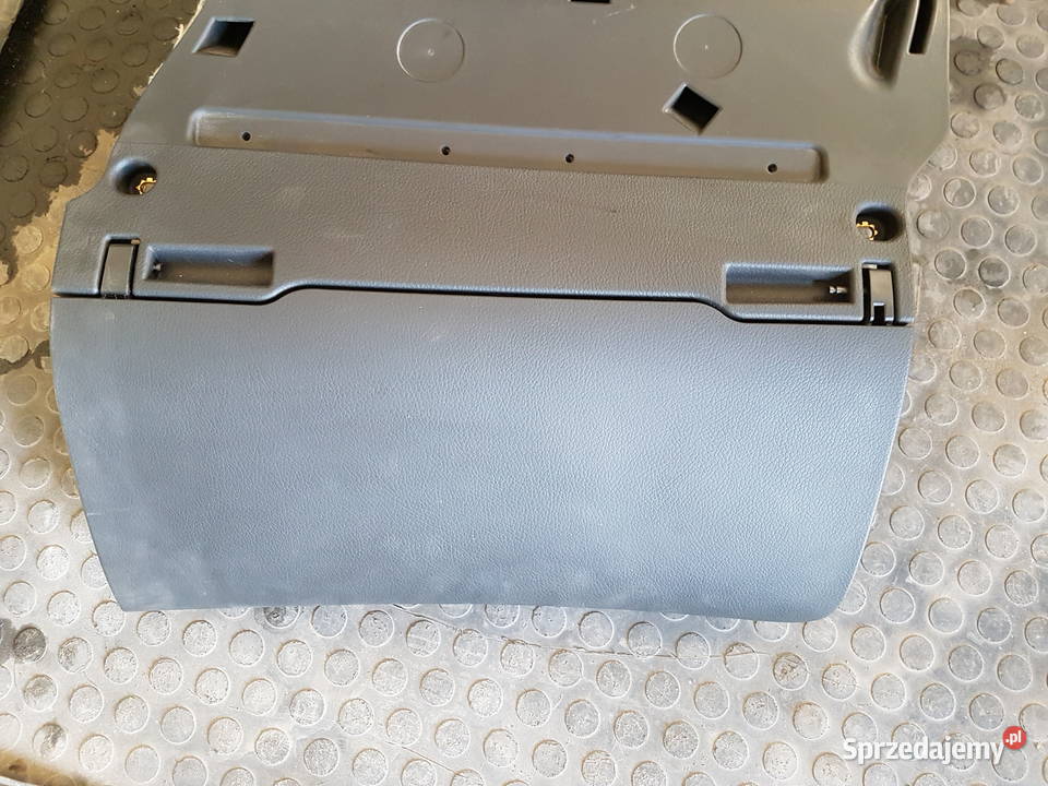 AUDI A6 C6 SCHOWEK POLKA SILOWNIK ZAMEK SCHOWKA