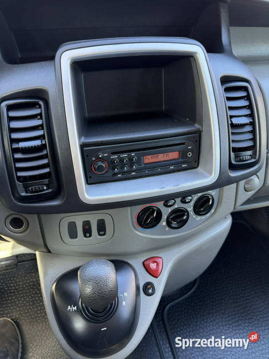 Opel Vivaro 20 115 osobowy klima Długi long I Rok produkcji 2012 Vivaro śląskie Łodygowice