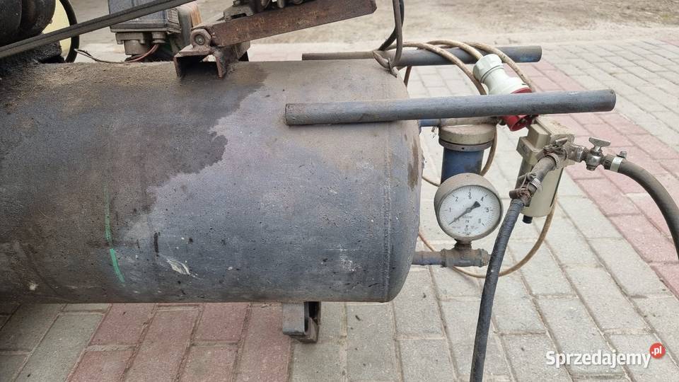 Dwa kompresory Tarnawa Dolna