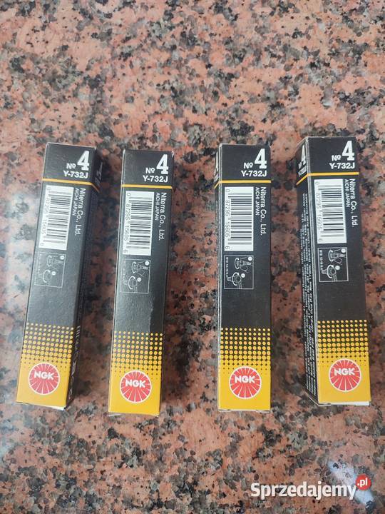Sprzedam świece żarowe NGK osobowe