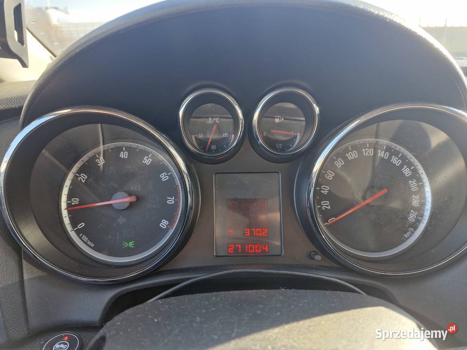 Opel Astra J COSMO 16 LPG koła zimowe 115KM Chodel