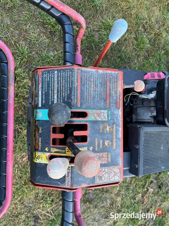 Ditch Witch 1330 Koparka łańcuchowa HONDA Biłgoraj sprzedam