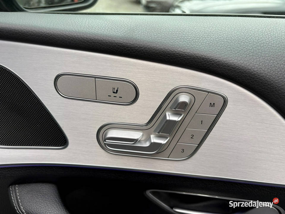 Mercedes GLE 350 de 320 Pakiet AMG Pneumatyka isofix