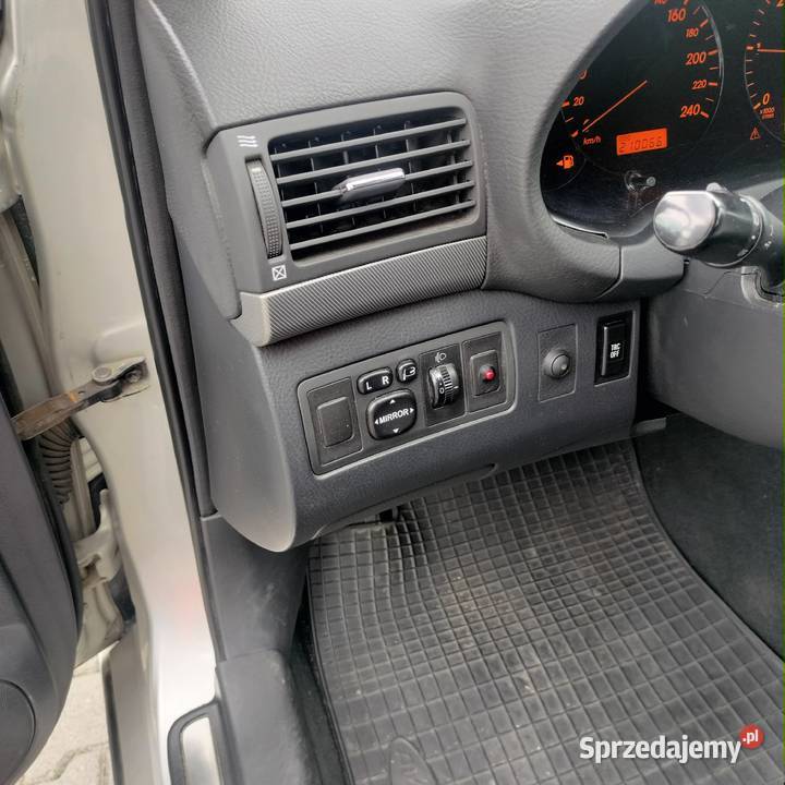 Toyota Avensis salon polska 117KM Warszawa sprzedam