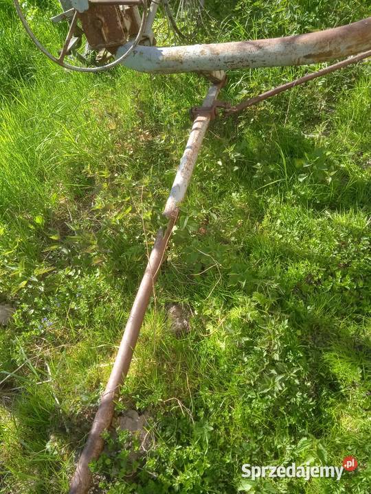 Zgrabiarka do siana i słomy Lucim