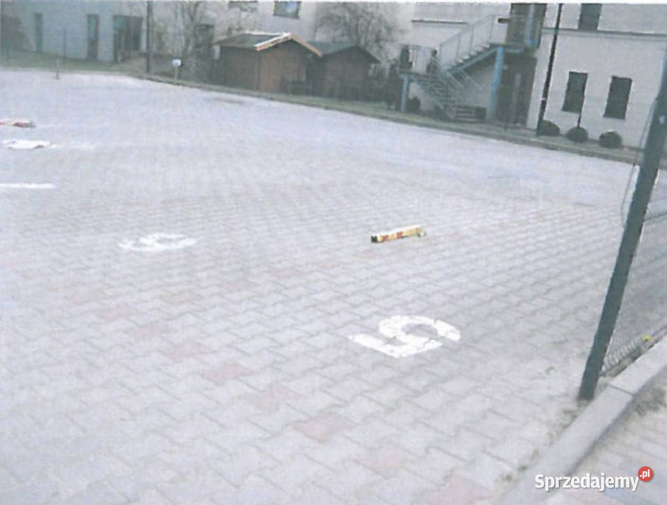 Syndyk sprzeda udział w działce plac utwardzony