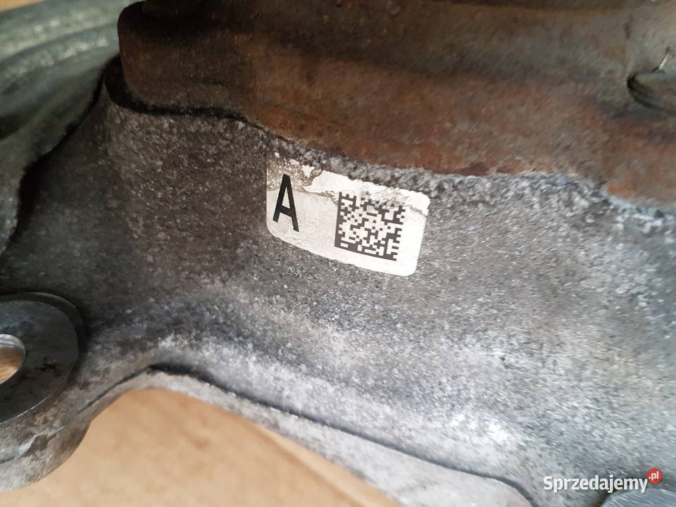 BMW 1 120 F20 f21 LIFT zwrotnica piasta łożysko sprzedam