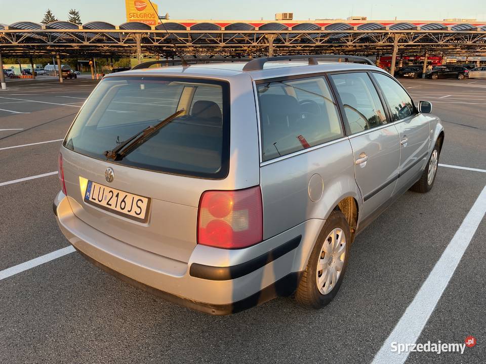 Volkswagen Passat B5 FL 19 TDI 2003 niski światła przeciwmgielne sprzedam