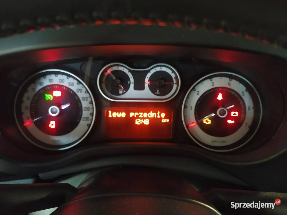 Fiat 500L 14 16V Traction bogate wyposażenie klimatyzacja Łódź sprzedam