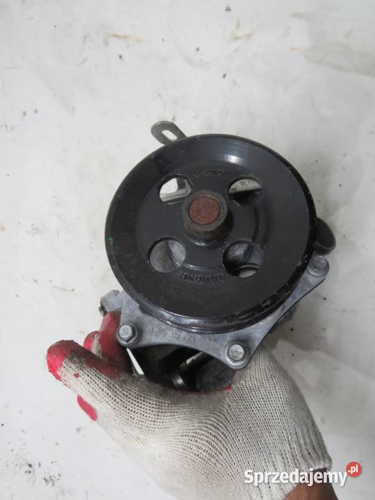 POMPA WODY OLEJU OPEL 12635767