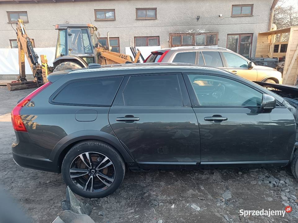 VOLVO V90 CROSS CUANTR 20D 235 2019r