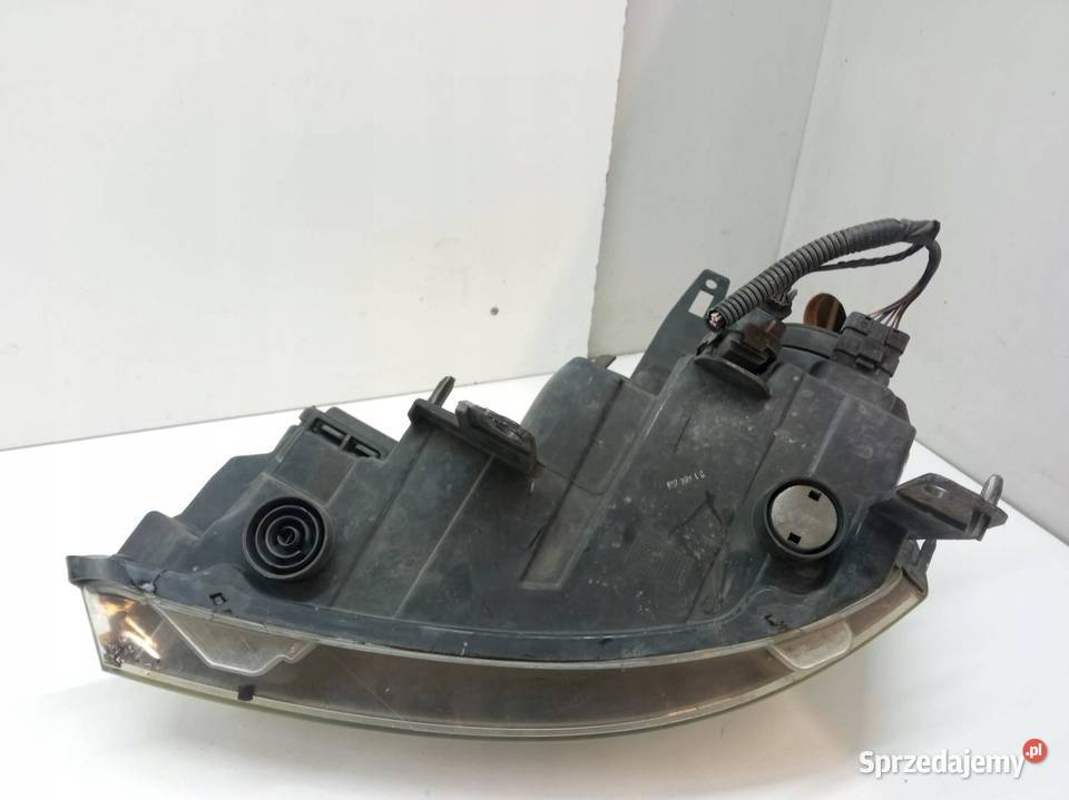 LAMPA PRZÓD PRAWA EU LIFT 8200658387 Renault Lampy przednie