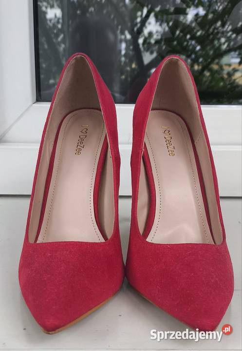 Czółenka DeeZee 38 czerwone zamszowe czerwony Pabianice sprzedam
