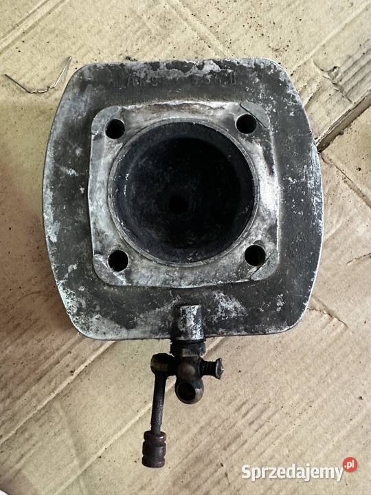 Głowica silnika Dzik 21 dzik 2 Ursus c303 Białystok