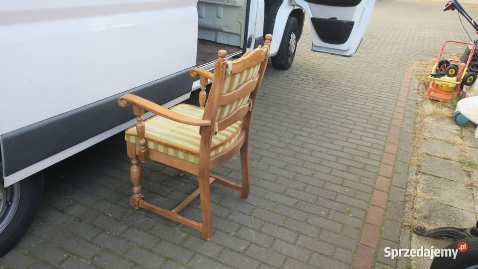 Stary fotel sprężynowy Wrzosowo