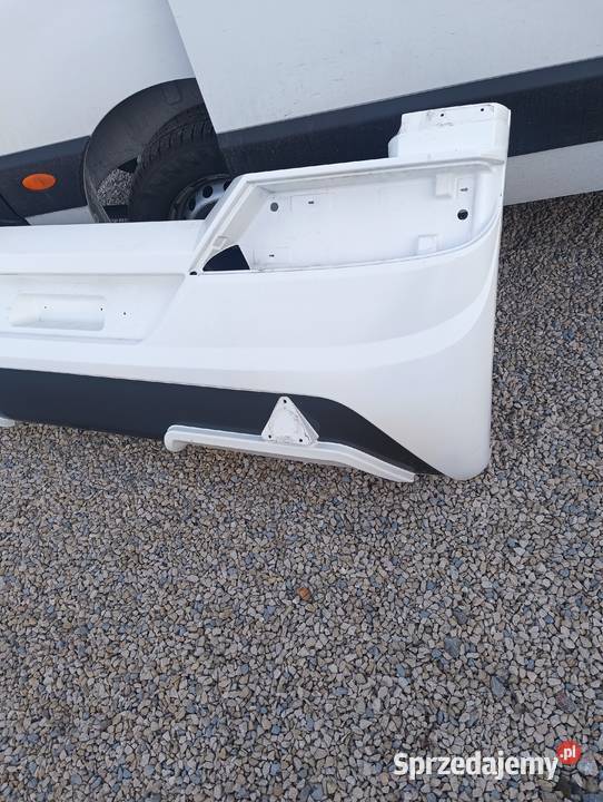 Zderzak tył przyczepa kempingowa hobby 224 Odrowążek