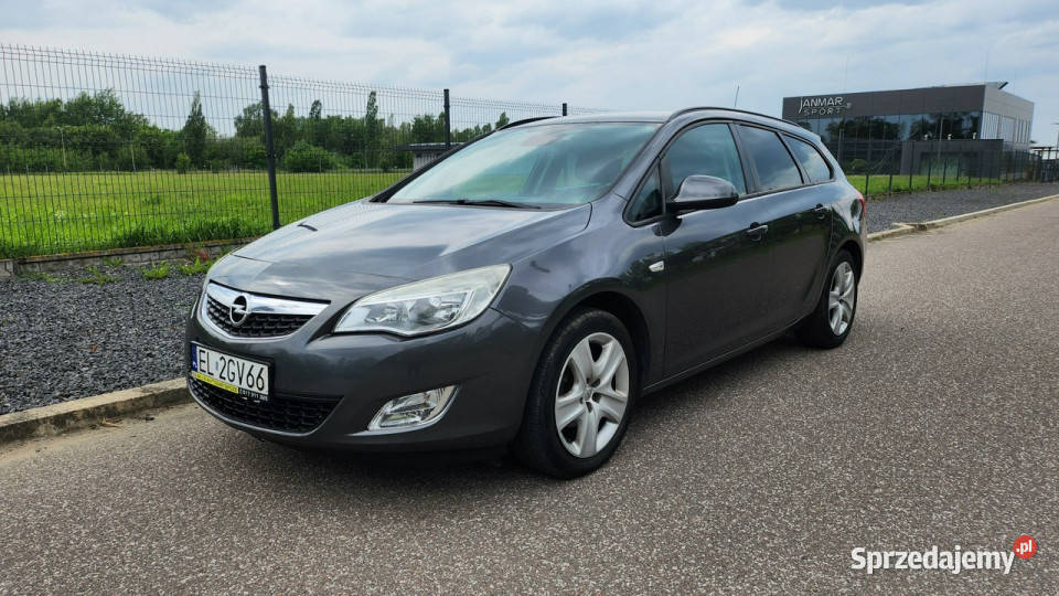Opel Astra J 2011r 14 turbo 140 LPG Klima Hak Pabianice