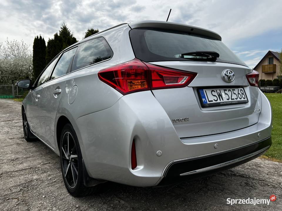 Toyota Auris 20 Salon Polska zadbana Świdnik