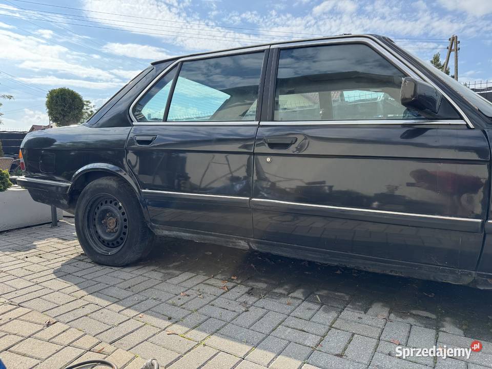BMW E28 528i M30B28 Unikalne wyposażenie Janikowo