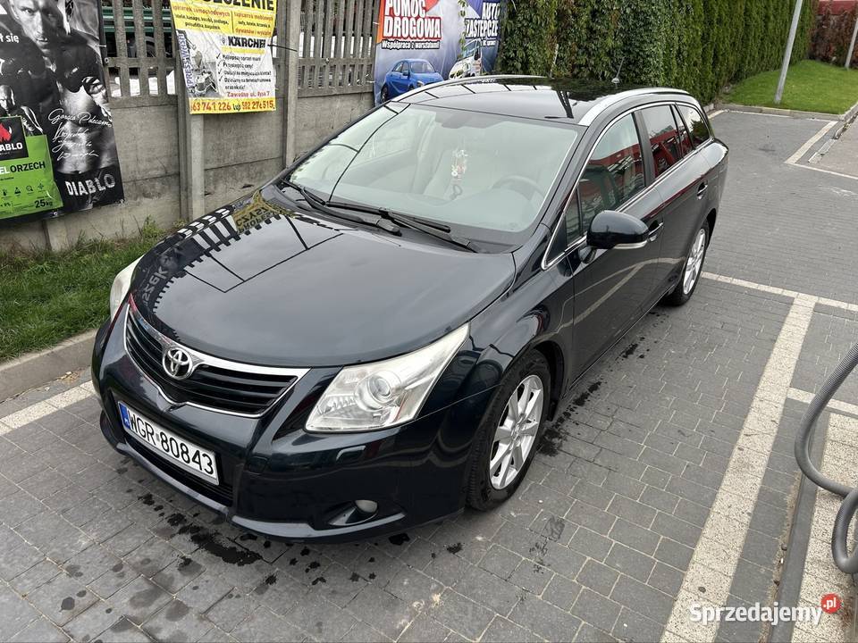 Toyota avensis t27 20 d4d światła przeciwmgielne Nowe Miasto nad Pilicą