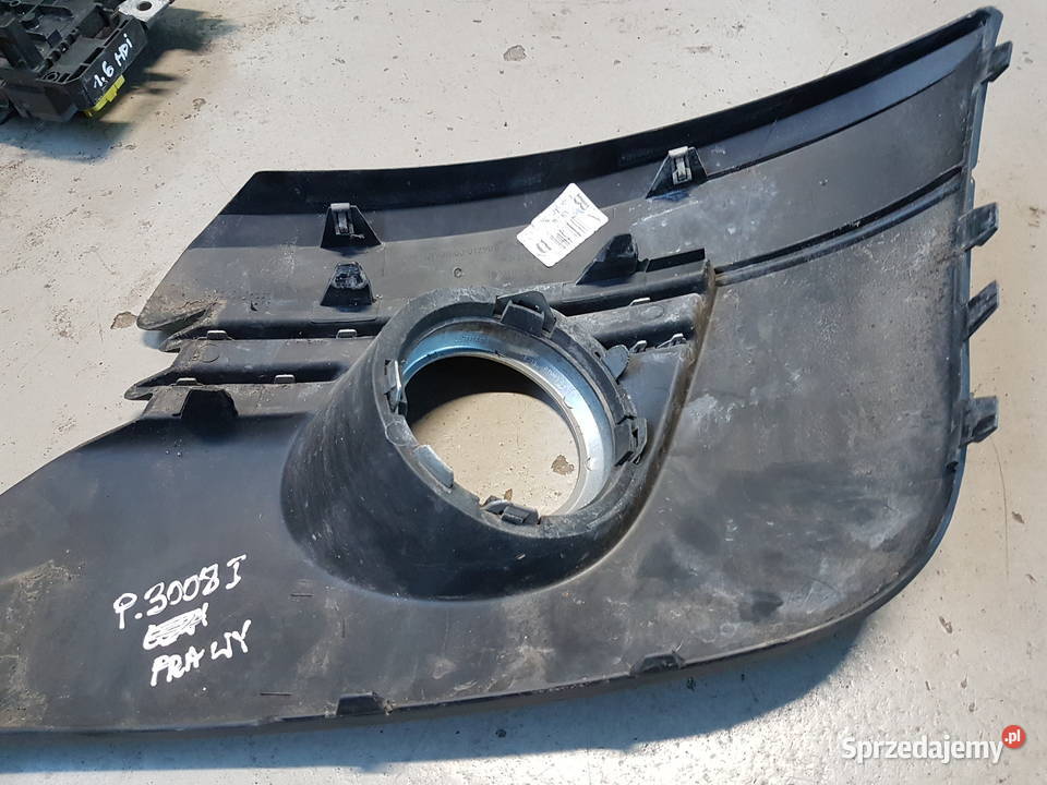 PEUGEOT 3008 KRATKA HALOGENU PRAWA CHROM ATRAPA Części samochodowe Turek