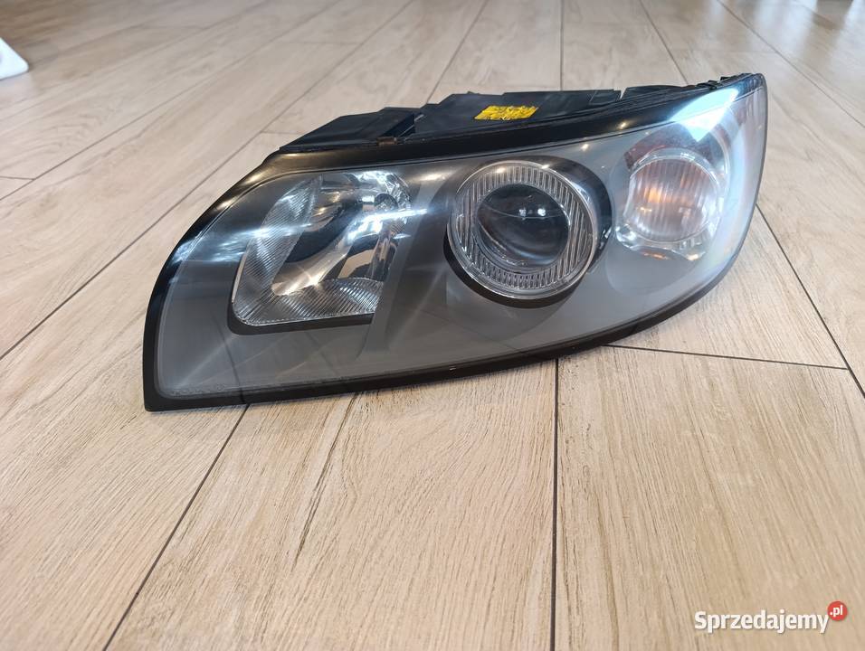Lampa przednia lewa Volvo V50 Dąbrowa Górnicza sprzedam